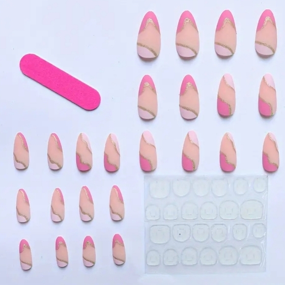 24 Pieces Fake press on nails - Picture 2 of 4